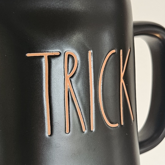 Rae Dunn Trick-or-Treat Ceramic Mug - Picture 8 of 9